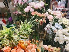 -谷莠子花艺气球派对·绿植造景·花艺沙龙(东海缤纷天地店)