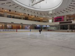 -陈露国际冰上中心(天津嘉里汇店)