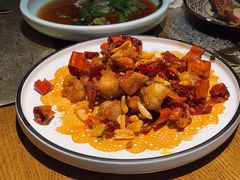 -迪拜杭州风味音乐餐厅(杭州首店 湖滨步行街店)