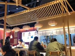 大堂-八二小区抄手(龙湖上城天街店)