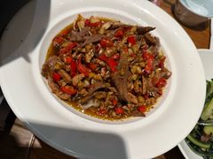 -黄泥岗·地道湖北菜(奥特莱斯店)