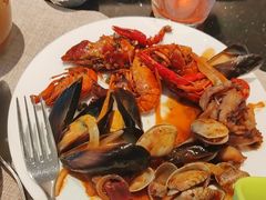 -东方红海鲜百汇(国际大厦店)