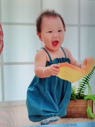 -亲吻宝贝儿童摄影