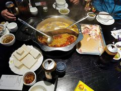 -玉林仔鲜牛老火锅(南宁港店)