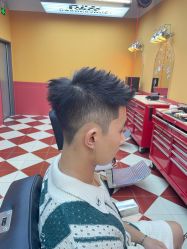 -Devilhands Barbershop男士理容店