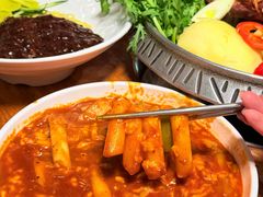 -喇喇排骨火锅·传统韩式脊骨汤(望京西园总店)