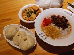 -凤起龙游老面包子(凯德晶品店)