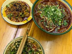 -拈签一笑黄牛肉辣卤串串
