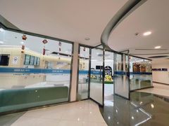 -瑞尔齿科(南京东路名人诊所)