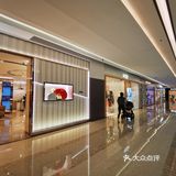 自从装修后,商场里更吸引人了南北栋分布这不同品牌不仅
