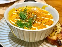 -Mark&Mars Restaurant