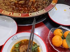 -烧哥美蛙肥肠鱼火锅·十五年社区店