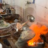 在四哥家常菜，人均100块吃出海鲜自由