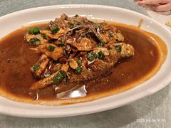 -侬佳蒸菜馆(听潮店)