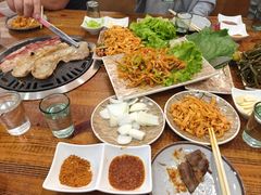 -雪岳山韩式烤肉城(曙光小区店)