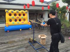 -田园东方蜜桃村的田野营地