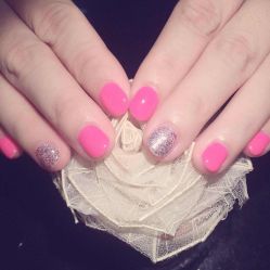 -EMILY艾枚莉美甲美睫·美颜·现磨咖啡