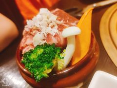 -山川小町·极番烧肉(新地假日广场店)