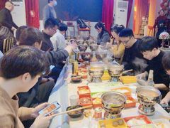 -里堂派对·独栋团建聚会小院轰趴馆(三圣乡店)