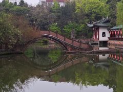 -房湖公园