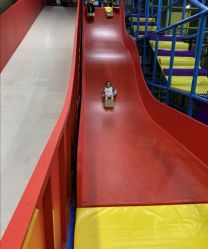 -蹦贝运动中心·蹦床·攀岩·闯关(龙岗店)