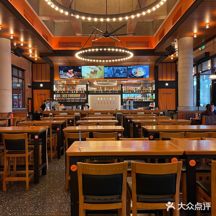 在广州‼大番薯区时代芳华里的氛围感西餐