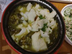 川府经典酸菜鱼-南小馆(迪士尼小镇店)