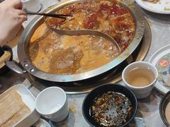 -沸炉重庆老火锅(军事博物馆店)