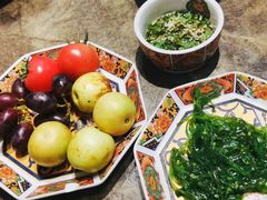 小料水果-日进一片海.生腌海鲜火锅.宵夜烧烤(三里屯总店)