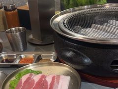 -围炉肉舍•炭烤活鳗•丹东海鲜烤肉(步行街店)