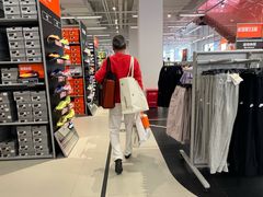 -NIKE上海青浦换季优惠店