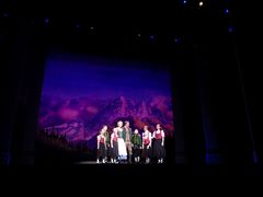 -交通银行前滩31演艺中心