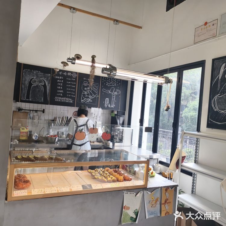 很复合的小众面包店~