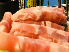 -虾弄弄海派小龙虾·牛羊蝎子火锅