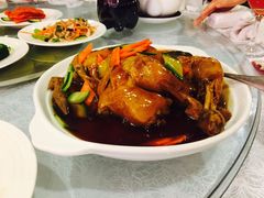 -汇泉王朝大饭店