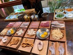 -银米·云南传统过桥米线(双廊黑金冠店)