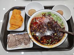 -伊穆祥牛肉面总店·清真