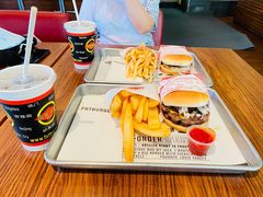 -FATBURGER 特富客汉堡(外交公寓店)