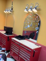 -Devilhands Barbershop男士理容店