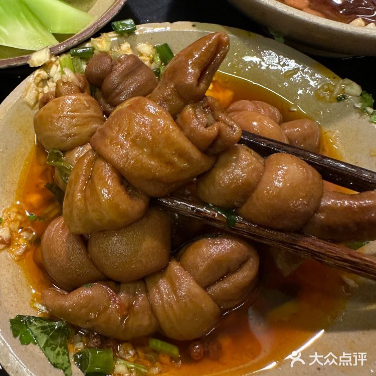 藏在解放碑老巷子里的社区火锅 好吃不贵！！！