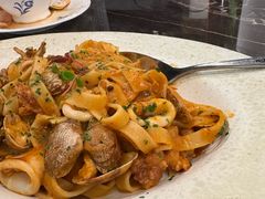 -LESCEDARS Brasserie Bistro香柏树