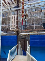 -PIPIKINGDOM皮皮王国欢乐号(欢乐海岸购物中心店)