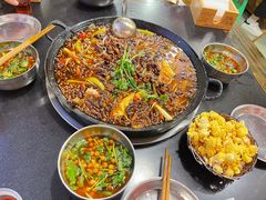 -鸿顺老铁锅美蛙鱼府(解放碑店)