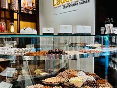 -Laderach 莱德拉(上海环贸iapm店)