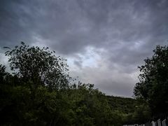 -鬼笑石后山停车场