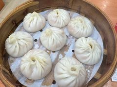 -莱莱小笼·乔艾