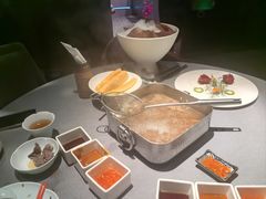 -左庭右院鲜牛肉火锅黑金店(陆家嘴中心店)