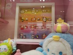 -泡泡玛特POPMART(蓝色港湾店)