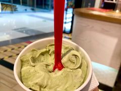 抹茶巴旦木暴风雪-DQ·蛋糕·冰淇淋(万象城店)
