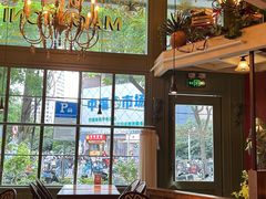 -玛格萝妮比萨屋(陆家浜路店)